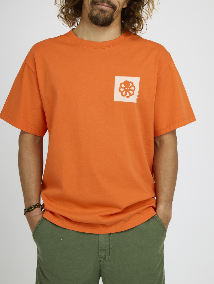 CORAL COLORBLOCK COMFORT FIT T-SHIRT